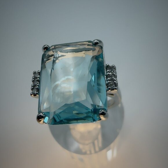 Aquamarine Gemstone Cocktail Ring Size 6 Silver Tone - Picture 1 of 15